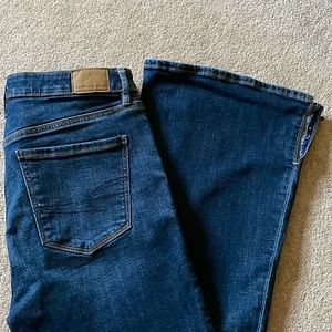 Size 6 (short) American Eagle flare jeans